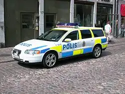 Zweden, in battenburgpatroon. (Volvo V70)