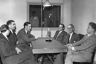 Dan Ekner (uiterst rechts)