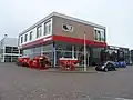 Tractorshowroom / tankstation