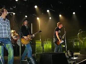 Jerome Fontamillas, Chad Butler (achtergrond), Drew Shirley, Jon Foreman, Tim Foreman