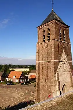 Sint-Martinustoren in Kempense gotiek te Luyksgestel.