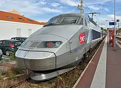 Treinstel 361 in het station van Arcachon