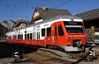 treinstel RABe 527 512 te Orsières