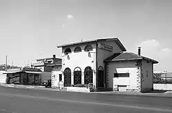 Het oude stationsgebouw in 2009