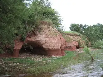 Zandsteenrotsen aan het Võrtsmeer bij Tamme