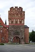 Stadspoort Tangermünder Tor (13e eeuw, bovenbouw ca. 1440)