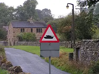 Waarschuwing voor militaire voertuigen in Redmire