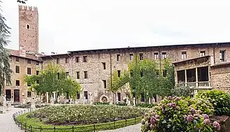 Binnenhof van het gebouw