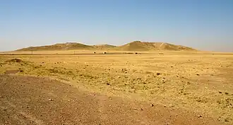 Tell Brak gezien vanaf een afstand