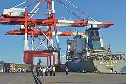 Tenau, haven bij Stad Kupang.