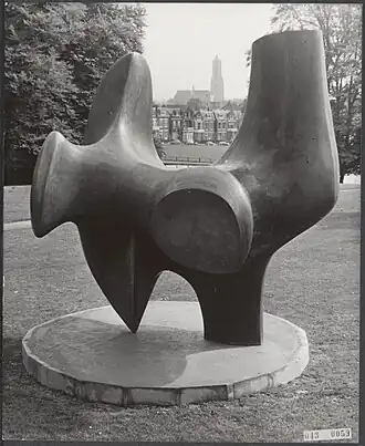 Sonsbeek 1966, expositie, Henry Moore