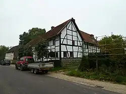 Vakwerkhoeve in haakvorm