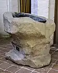 Doopvont van rond 1200 uit de kerk van Heveskes
