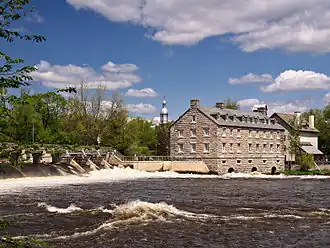 Watermolen in de Rivière des Mille Îles bij Terrebonne.
