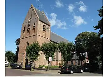 De kerk vanuit het zuidwesten