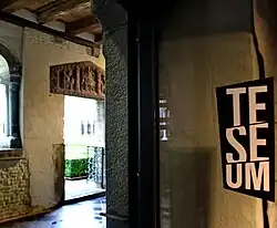 Doorgang naar de pandhoftuin