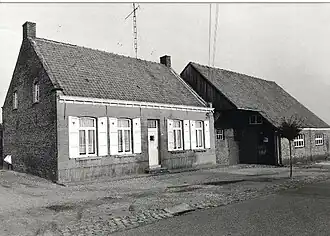 Het nog bestaande molenaarshuis van de verdwenen Baalmolen (1977)