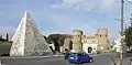 Porta San Paolo en de Piramide van Cestius