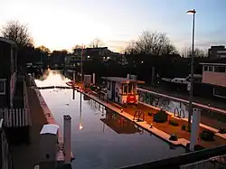 Sluis aan het Grand Union Canal in Brentford