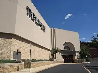 De voormalige The Bon-Ton-winkel in York Galleria in York, Pennsylvania