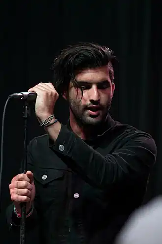 Mohager tijdens een optreden in 2014