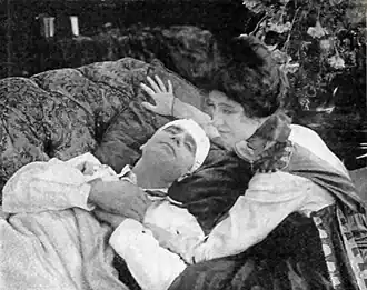 Scène uit The Habit of Happiness