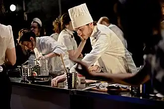 The Kitchen opgevoerd door de Fourth Monkey Theatre Company in 2014