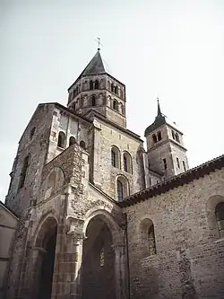 De torens gezien vanuit het schip