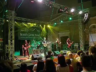 The Rumjacks tijdens een live-optreden (2016)