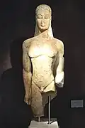 Kouros ontdekt in 2002 in de muur van Themistocles.