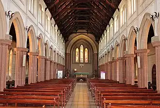 Het schip van de kathedraal