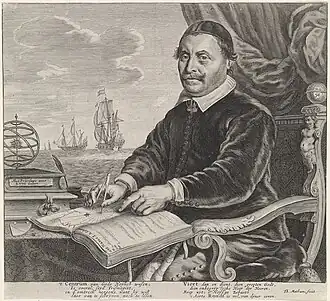 Portret van de mathematicus en cartograaf Jacob Aertsz. Colom, zittend aan een tafel met passer en atlas. Naast hem een inktpot met een schrijfveer, boeken en een armillarium. Op de achtergrond een zee met zeilschepen.