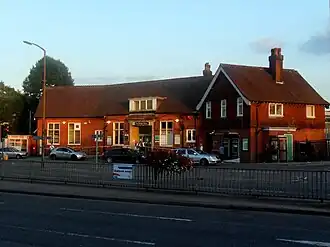 Stationsgebouw, 2013