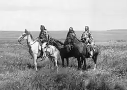 Drie Blackfoot-chiefs, 1900