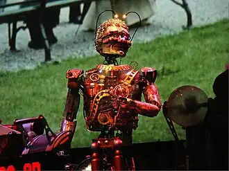 Een animatronic van Timekeeper in de hoofdshow van de attractie in het Disneyland Park in Parijs