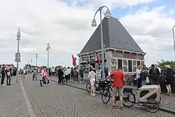 Souvenirwinkeltje westzijde