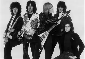 Tom Petty and the Heartbreakers, 1977. Van links naar rechts: Mike Campbell, Ron Blair, Tom Petty, Stan Lynch, & Benmont Tench