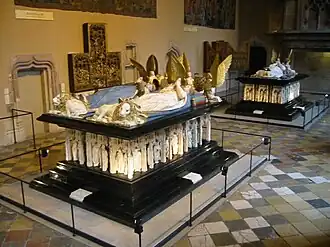 Graftombe van Jan zonder Vrees en Margaretha van Beieren gemaakt door Claus van de Werve, Juan de la Huerta en Antoine Le Moiturier. Dijon