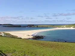 Tombolo tussen St Ninian's Isle en het hoofdeiland van de Shetlandeilanden