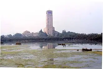 Zicht op Torcello vanuit de baai