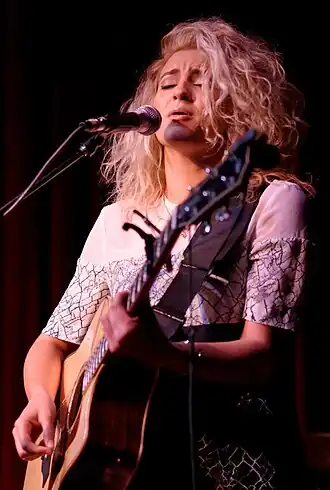Tori Kelly in 2015