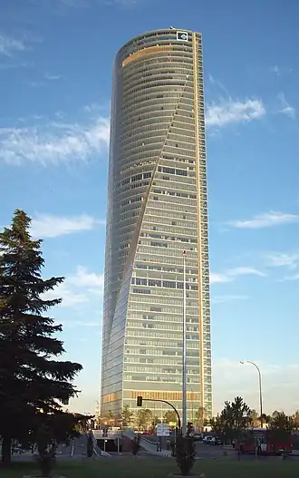 Torre Espacio, Madrid (2008, in 2021 hernoemd naar Torre Emperador Castellana)