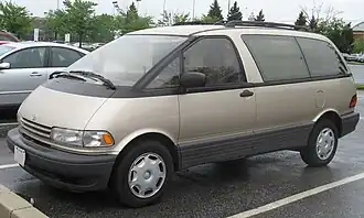 Toyota Previa van de eerste generatie