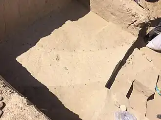 Sporen van een veronderstelde muur