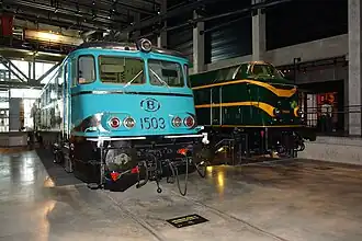 De 6406 (groen) in Train World te Schaarbeek