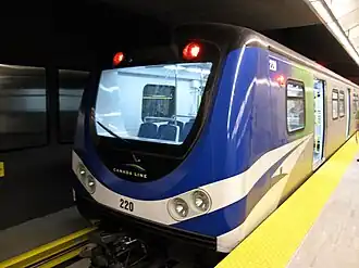 Een treinstel van de Canada Line op Waterfront Station