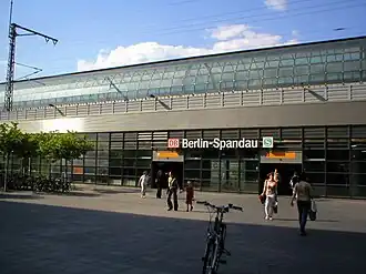 Achteringang van station Berlin-Spandau
