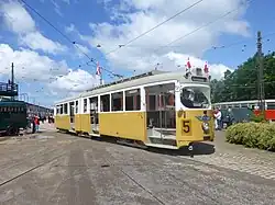 Ter gelegenheid van het vijftigjarige jubileum van de Sporvejshistorisk Selskab (Deense vereniging voor tramgeschiedenis) wordt de in restauratie zijnde gelede wagen 890 (uit 1966) aan het publiek getoond; 20 juni 2015.