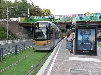 Tram 9 richting Simonis aan de halte Tentoonstelling.