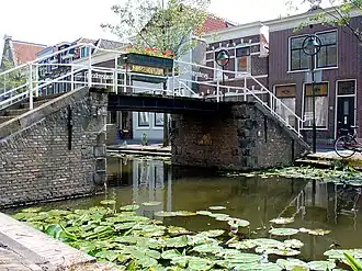 De Trappenbrug over de Turfmarkt in Gouda anno 2007